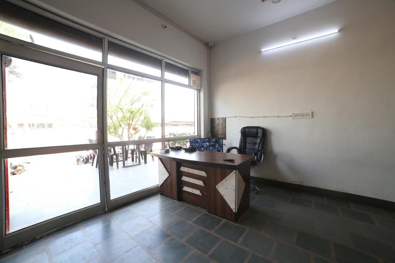 Oyo 37077 Hotel Rawat Ajmer Dış mekan fotoğraf