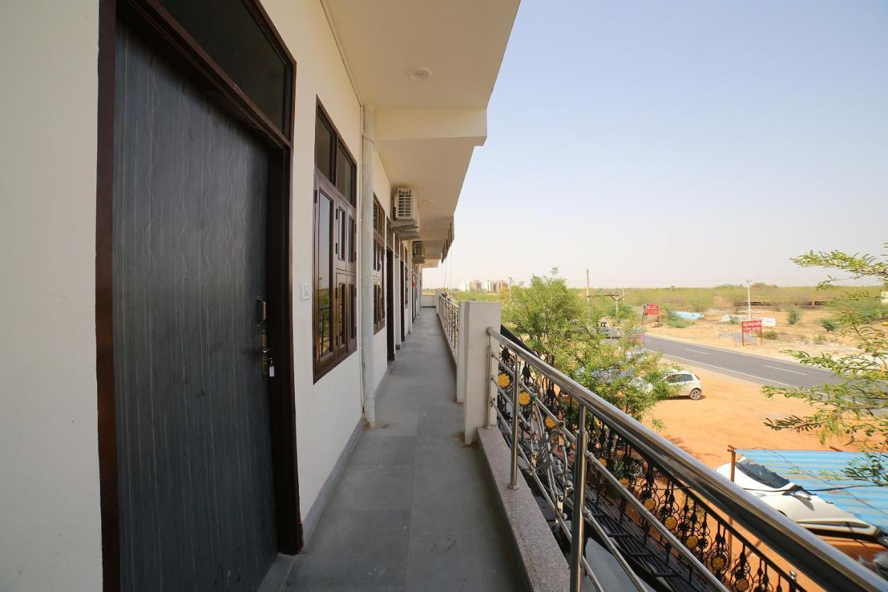 Oyo 37077 Hotel Rawat Ajmer Dış mekan fotoğraf